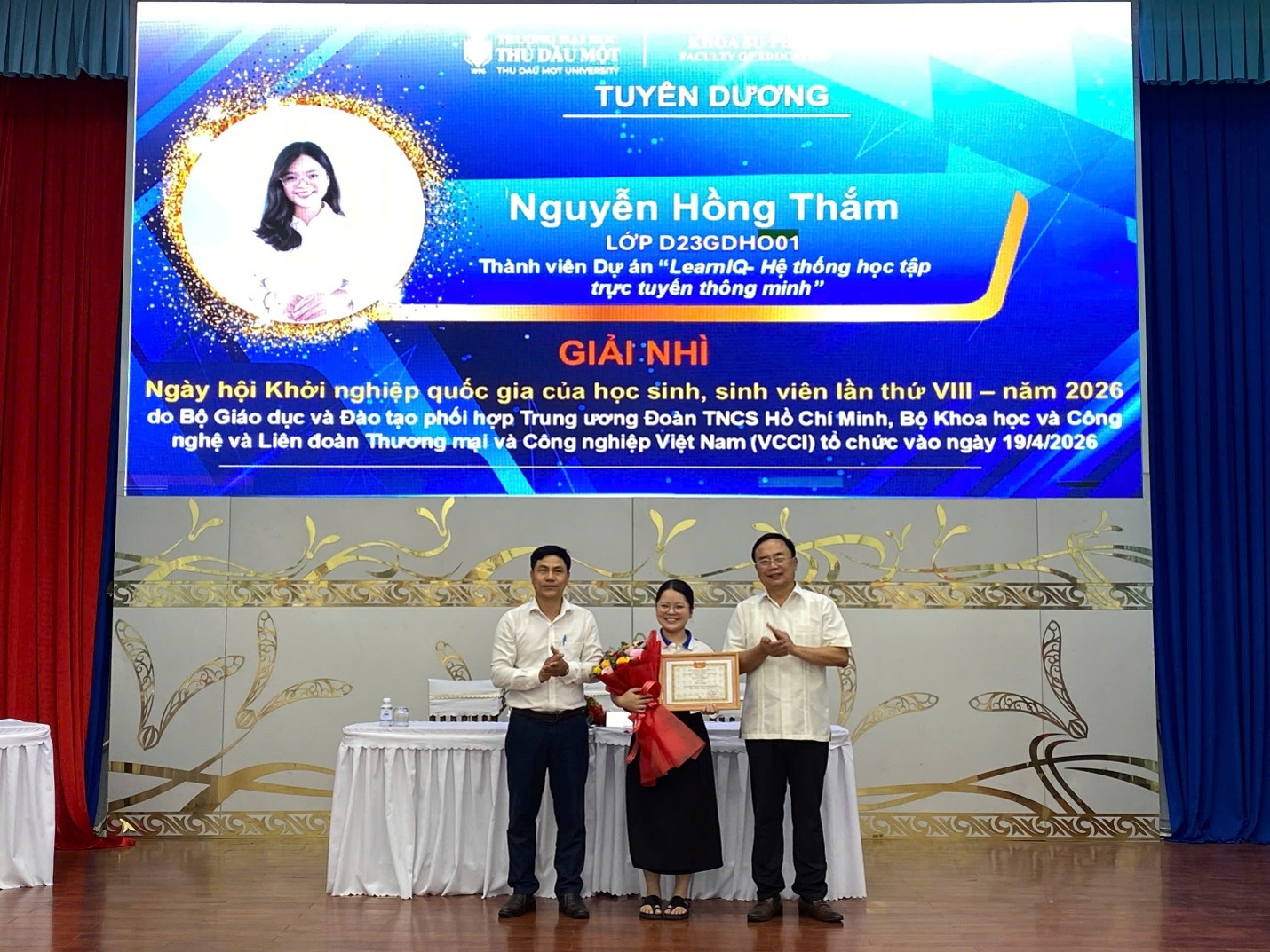 Nguyễn Hồng Thắm