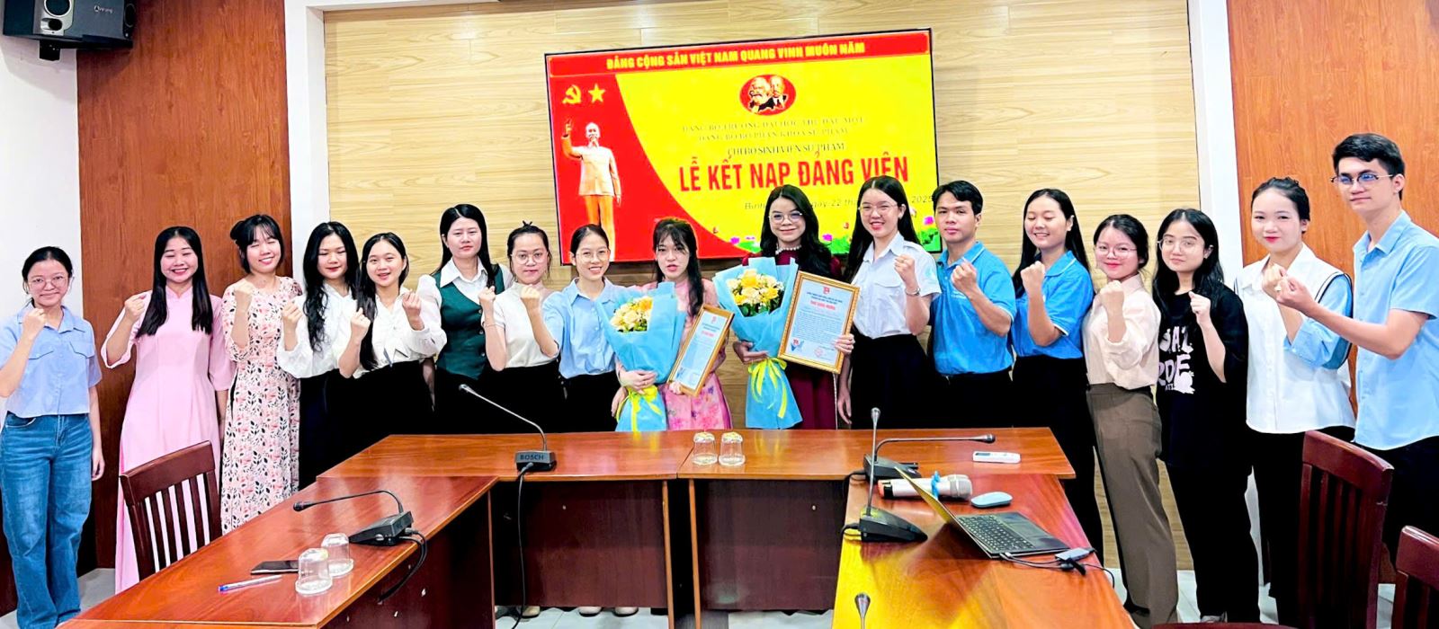 Đảng viên mới