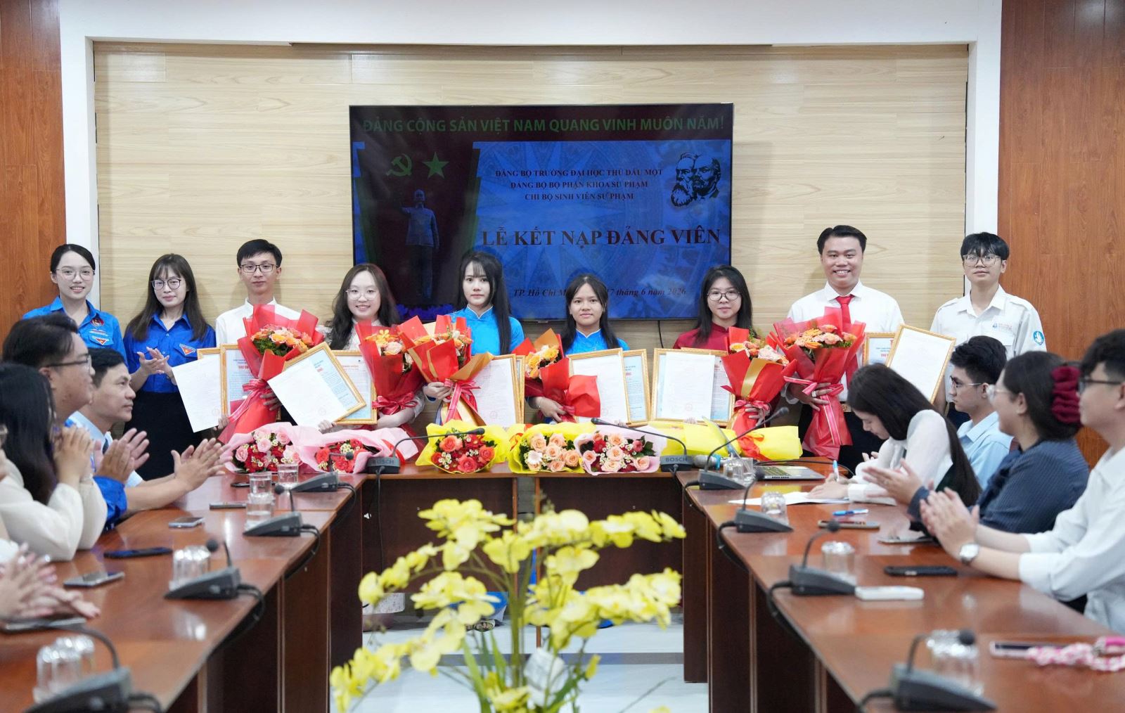 Lễ kết nạp Đảng viên